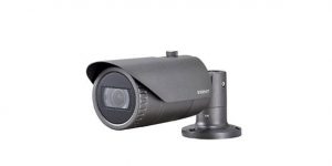 Camera Wisenet QNO-6082R/VAP bullet ống kính varifocal 2MP